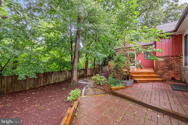 6202 W HALBERT RD, Bethesda, MD 20817