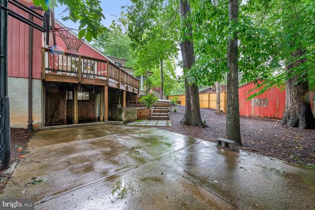 6202 W HALBERT RD, Bethesda, MD 20817