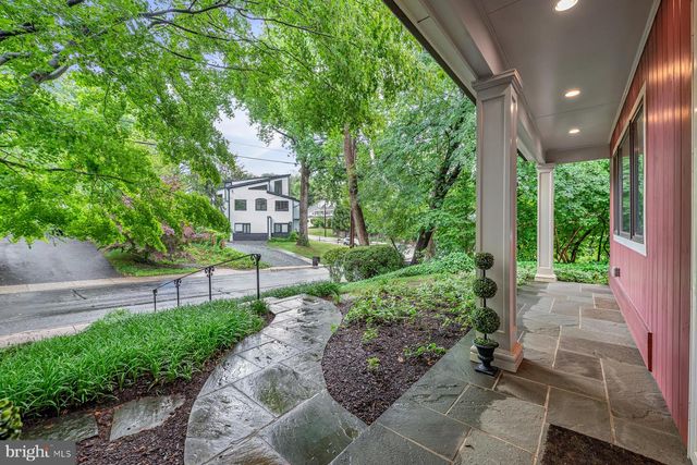 6202 W HALBERT RD, Bethesda, MD 20817