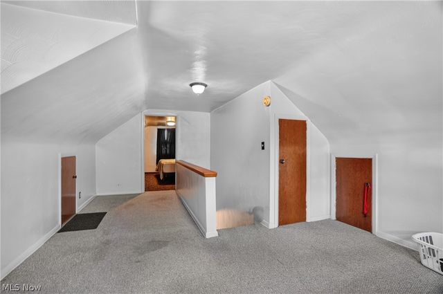 506 Adelaide Avenue SE, Warren, OH 44483