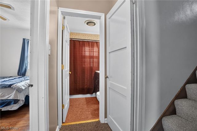 506 Adelaide Avenue SE, Warren, OH 44483