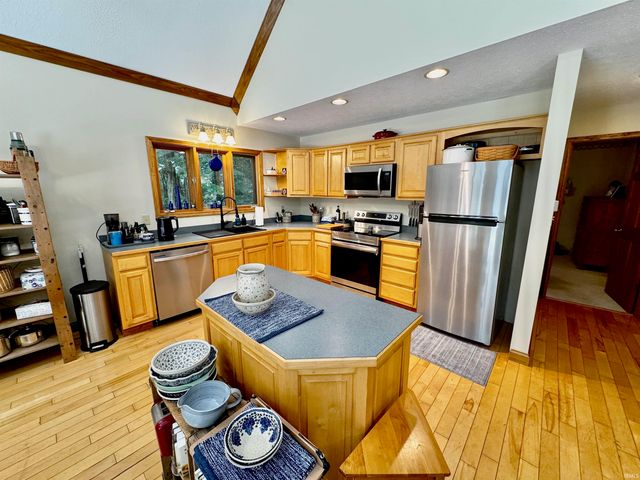 4452 W Popcorn Road, Springville, IN 47462