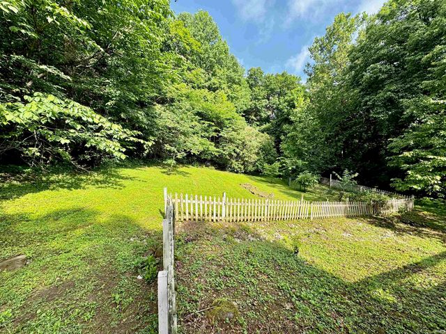 4452 W Popcorn Road, Springville, IN 47462