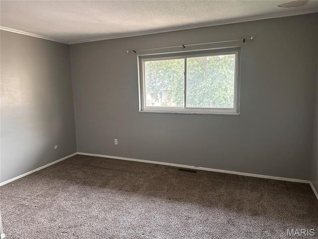 129 Carmel Woods Drive, Ellisville, MO 63021
