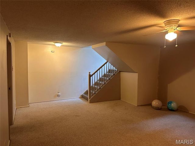 129 Carmel Woods Drive, Ellisville, MO 63021