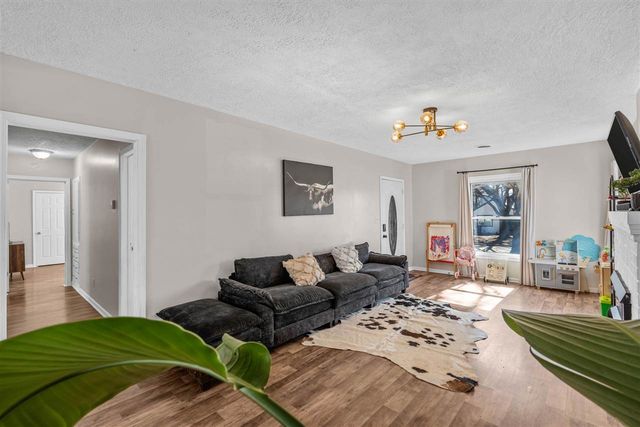 1315 NW Ash Ave, Lawton, OK 73507