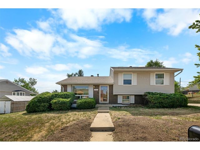 7752 Saulsbury St, Arvada, CO 80003