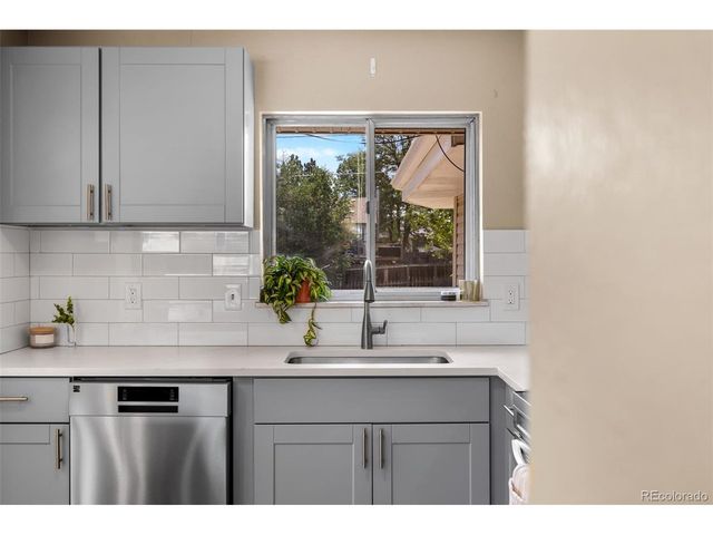 7752 Saulsbury St, Arvada, CO 80003
