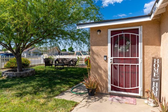 2868 Beachwood Dr, Merced, CA 95348