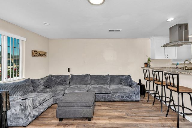 2868 Beachwood Dr, Merced, CA 95348