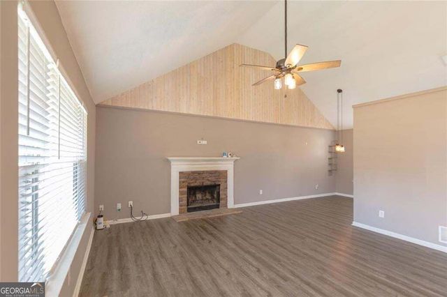 2 Court Crossing, Adairsville, GA 30103
