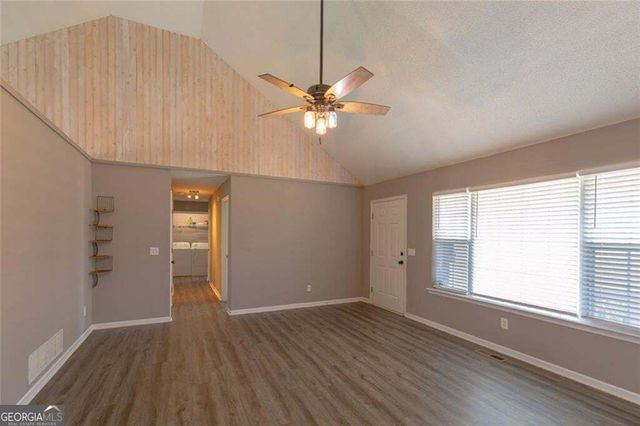 2 Court Crossing, Adairsville, GA 30103