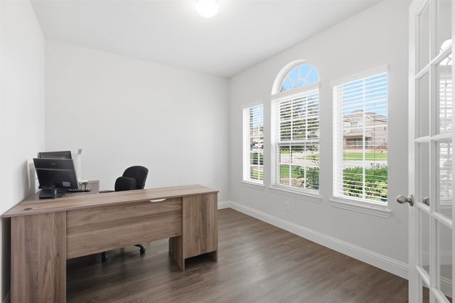 320 Hudson Court, Kennedale, TX 76060