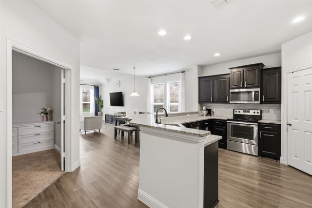 320 Hudson Court, Kennedale, TX 76060