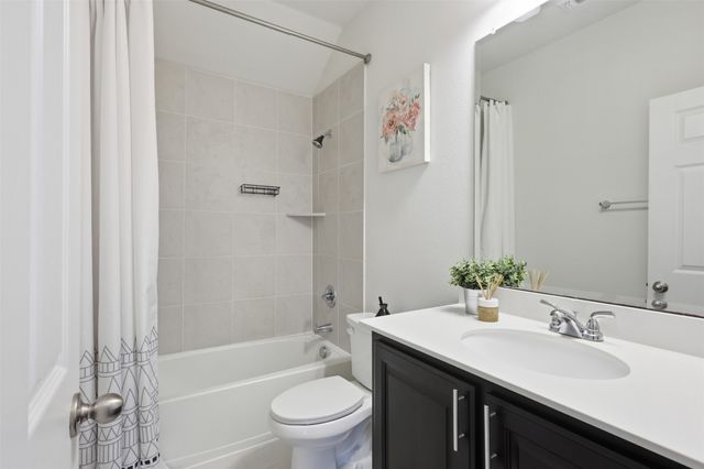 320 Hudson Court, Kennedale, TX 76060
