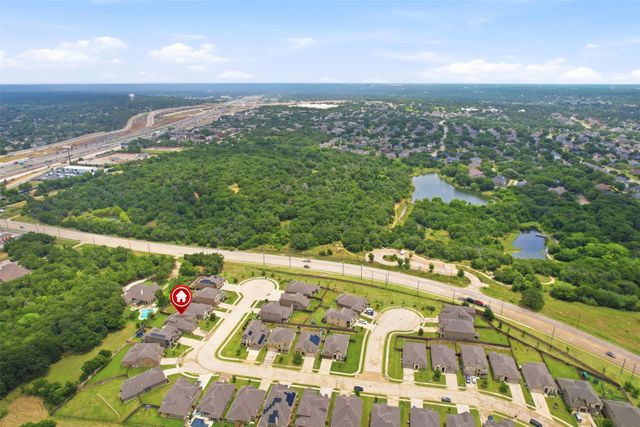 320 Hudson Court, Kennedale, TX 76060