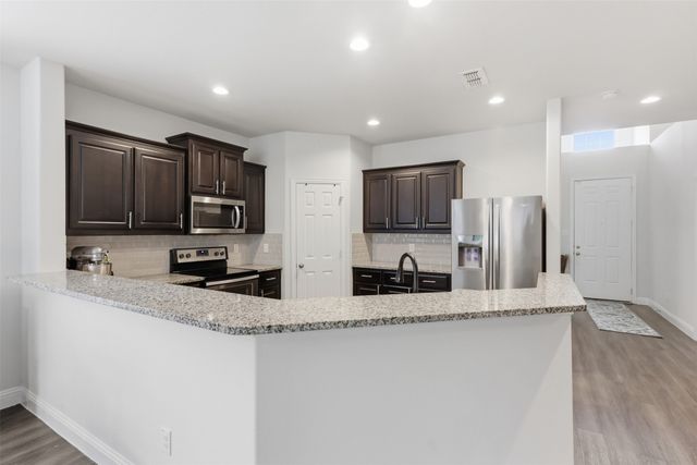 320 Hudson Court, Kennedale, TX 76060