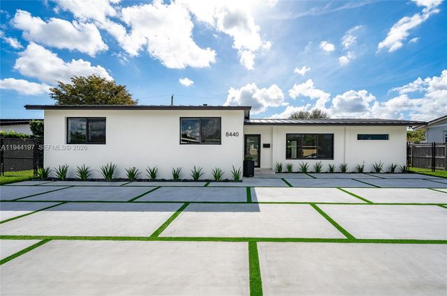 8440 SW 27th Ter, Miami, FL 33155
