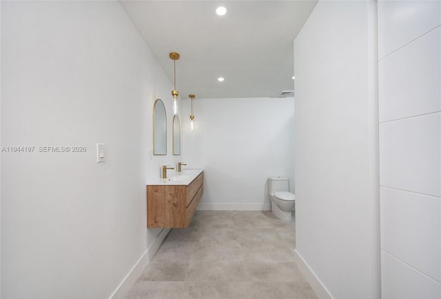 8440 SW 27th Ter, Miami, FL 33155