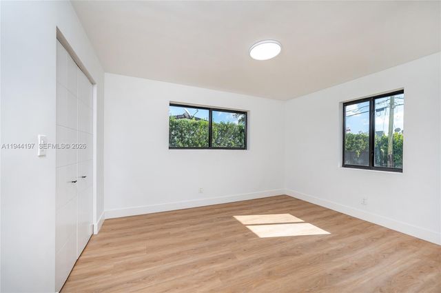 8440 SW 27th Ter, Miami, FL 33155