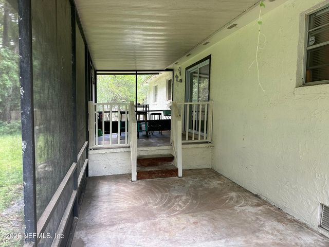 8613 BEECHFERN Lane E, Jacksonville, FL 32244