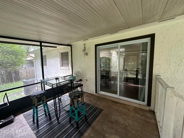 8613 BEECHFERN Lane E, Jacksonville, FL 32244