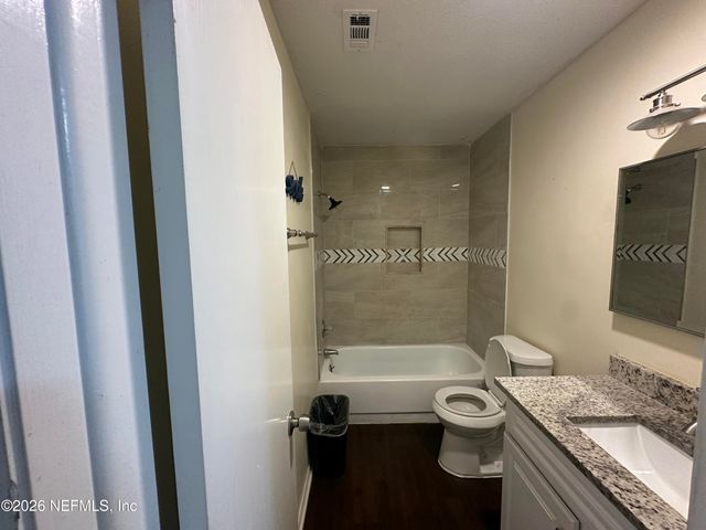 8613 BEECHFERN Lane E, Jacksonville, FL 32244