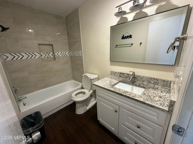 8613 BEECHFERN Lane E, Jacksonville, FL 32244