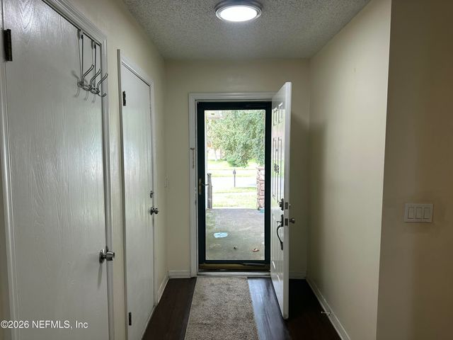 8613 BEECHFERN Lane E, Jacksonville, FL 32244