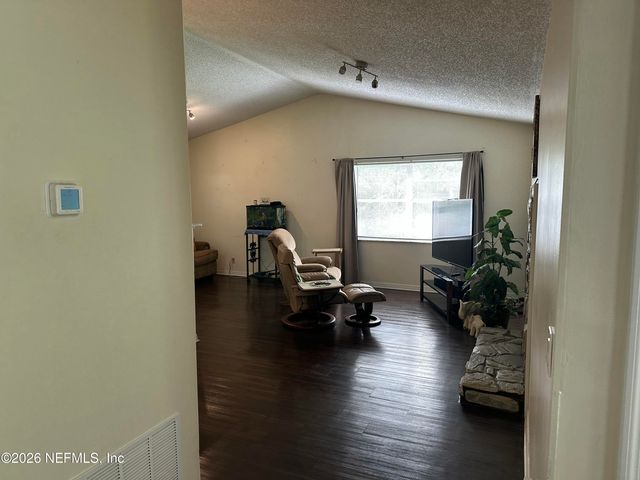 8613 BEECHFERN Lane E, Jacksonville, FL 32244