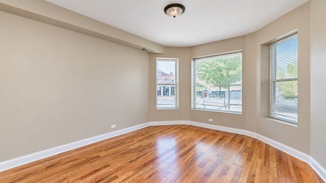 3927 N Clarendon Avenue 1F, Chicago, IL 60613