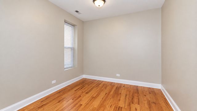 3927 N Clarendon Avenue 1F, Chicago, IL 60613