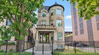 3927 N Clarendon Avenue 1F, Chicago, IL 60613