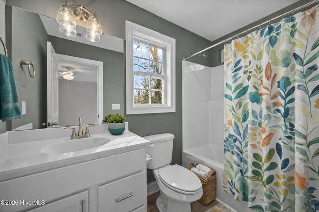 4365 W Pine Street B, Farmville, NC 27828