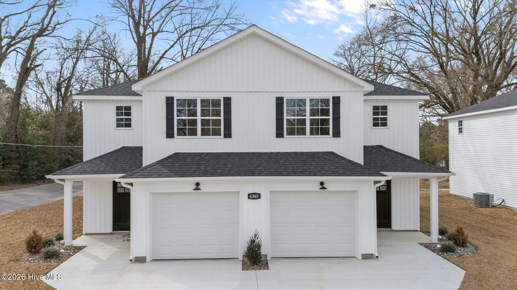 4365 W Pine Street B, Farmville, NC 27828