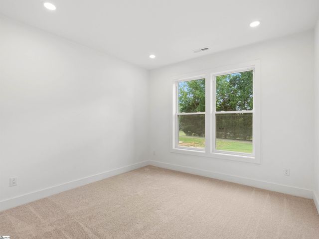 492 Hickory Hollow Road, Inman, SC 29349