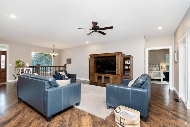 13140 Anthony Drive, St. George, KS 66535