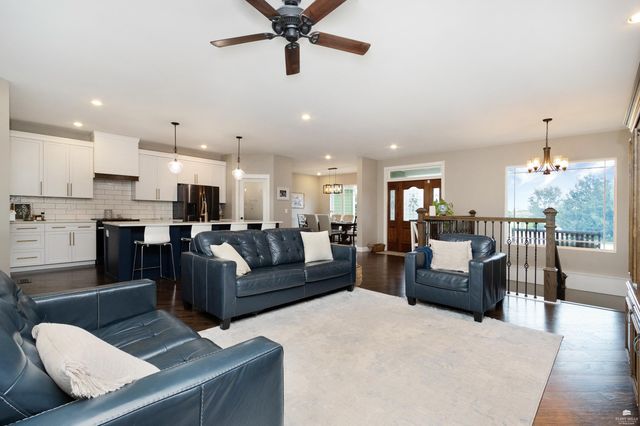 13140 Anthony Drive, St. George, KS 66535