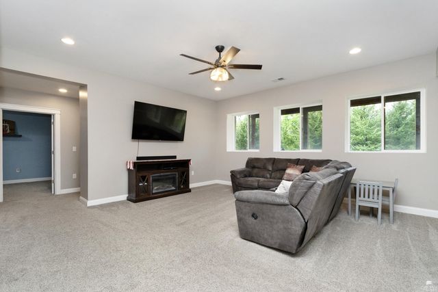 13140 Anthony Drive, St. George, KS 66535