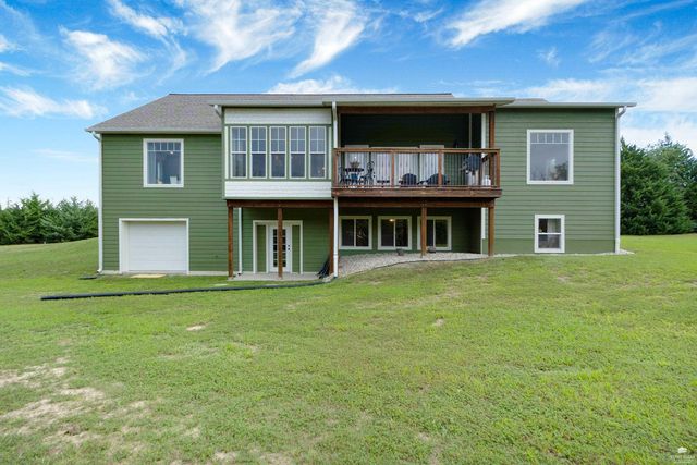 13140 Anthony Drive, St. George, KS 66535