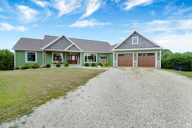 13140 Anthony Drive, St. George, KS 66535