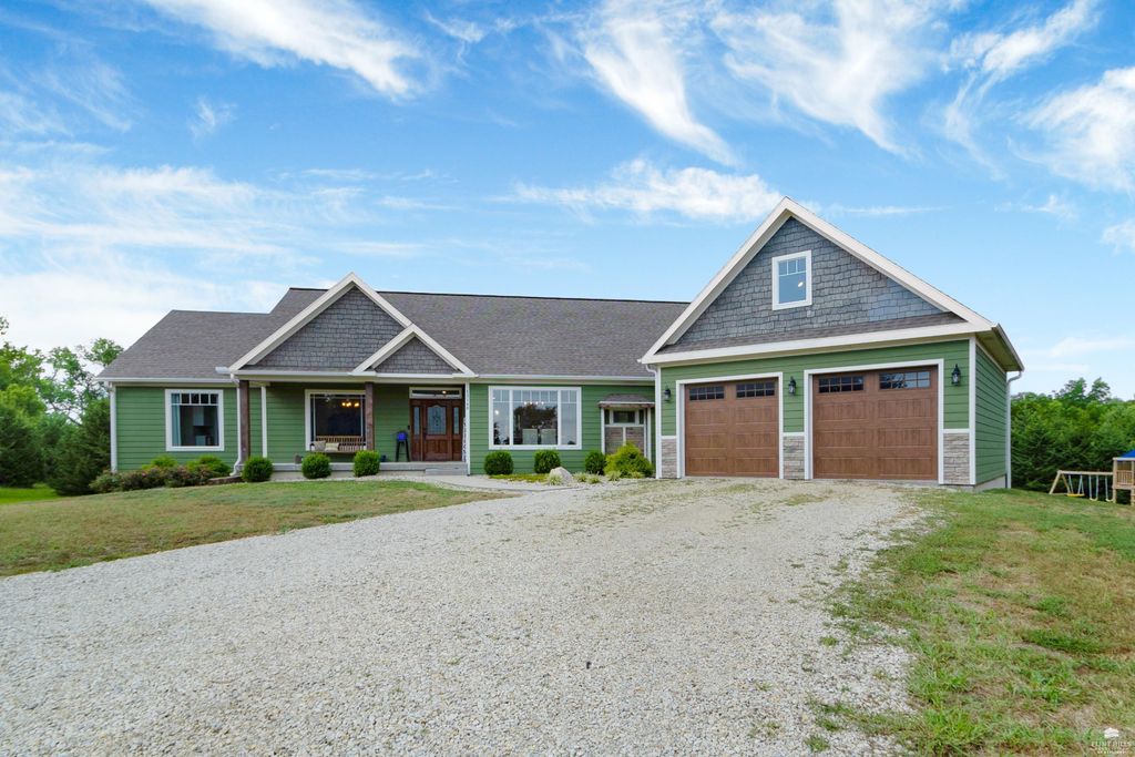 13140 Anthony Drive, St. George, KS 66535