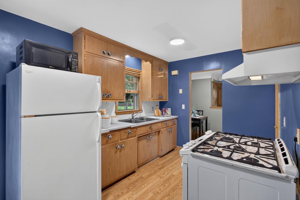 4413 Monroe Street NE, Columbia Heights, MN 55421 — photo 3