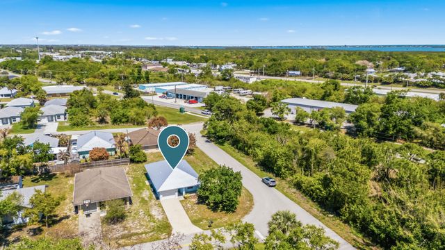 204 SW 14th St Street SW 1, Vero Beach, FL 32962