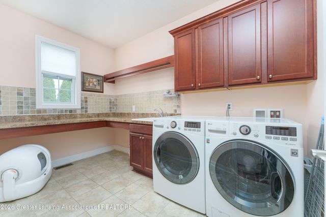 4158 Benca Circle, Okemos, MI 48864