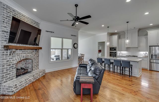 913 Waters Edge, Brandon, MS 39047