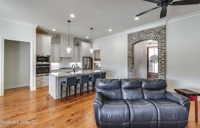 913 Waters Edge, Brandon, MS 39047