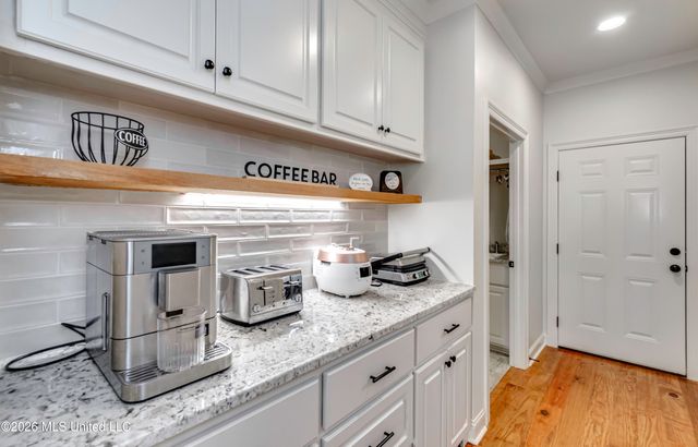 913 Waters Edge, Brandon, MS 39047