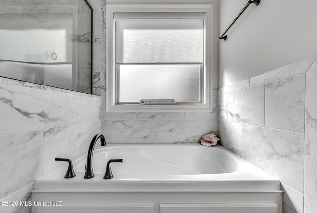 913 Waters Edge, Brandon, MS 39047