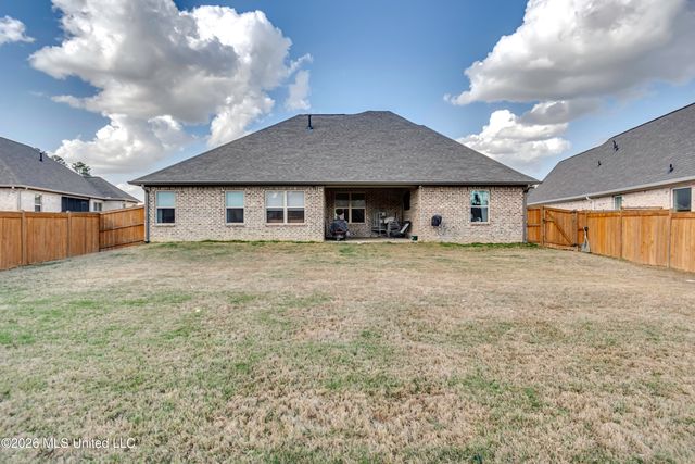 913 Waters Edge, Brandon, MS 39047